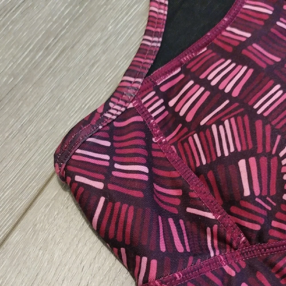 Kyodan Multicolor Patterned Sports Bra - Picture 3 of 12